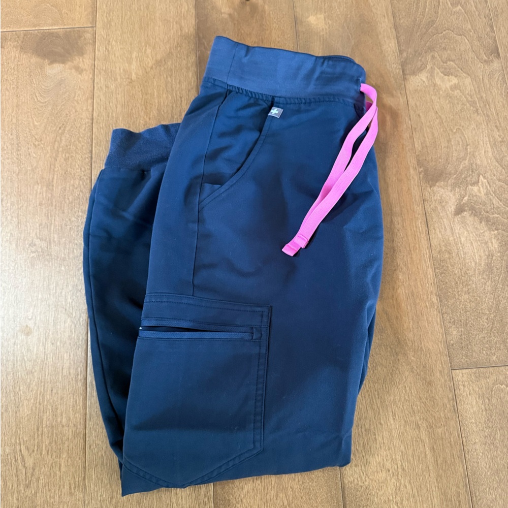 Figs scrubs pants
